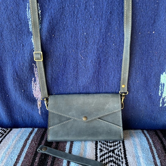 Portland Leather Gray Crossbody Bag - Picture 2 of 6